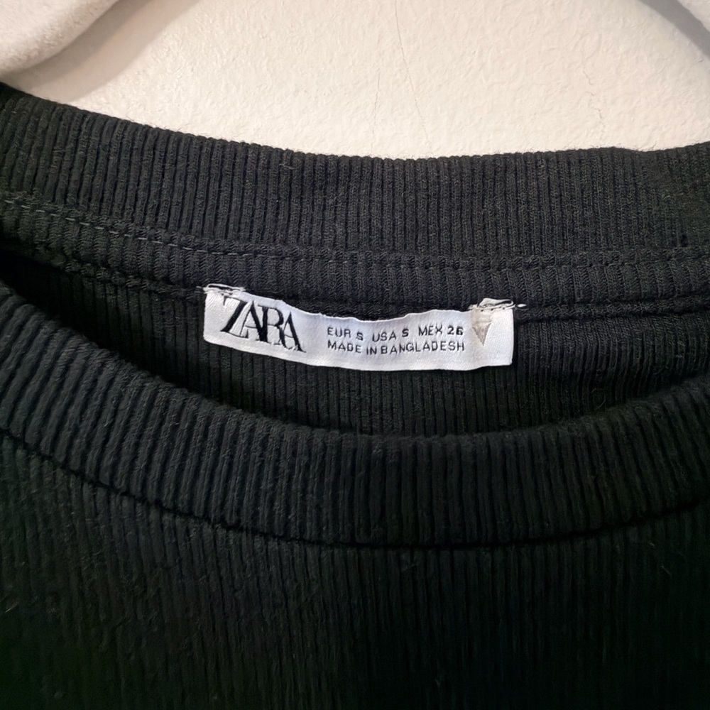 Zara Black Ruffled Sleeve Crop Top - Picture 4 of 4